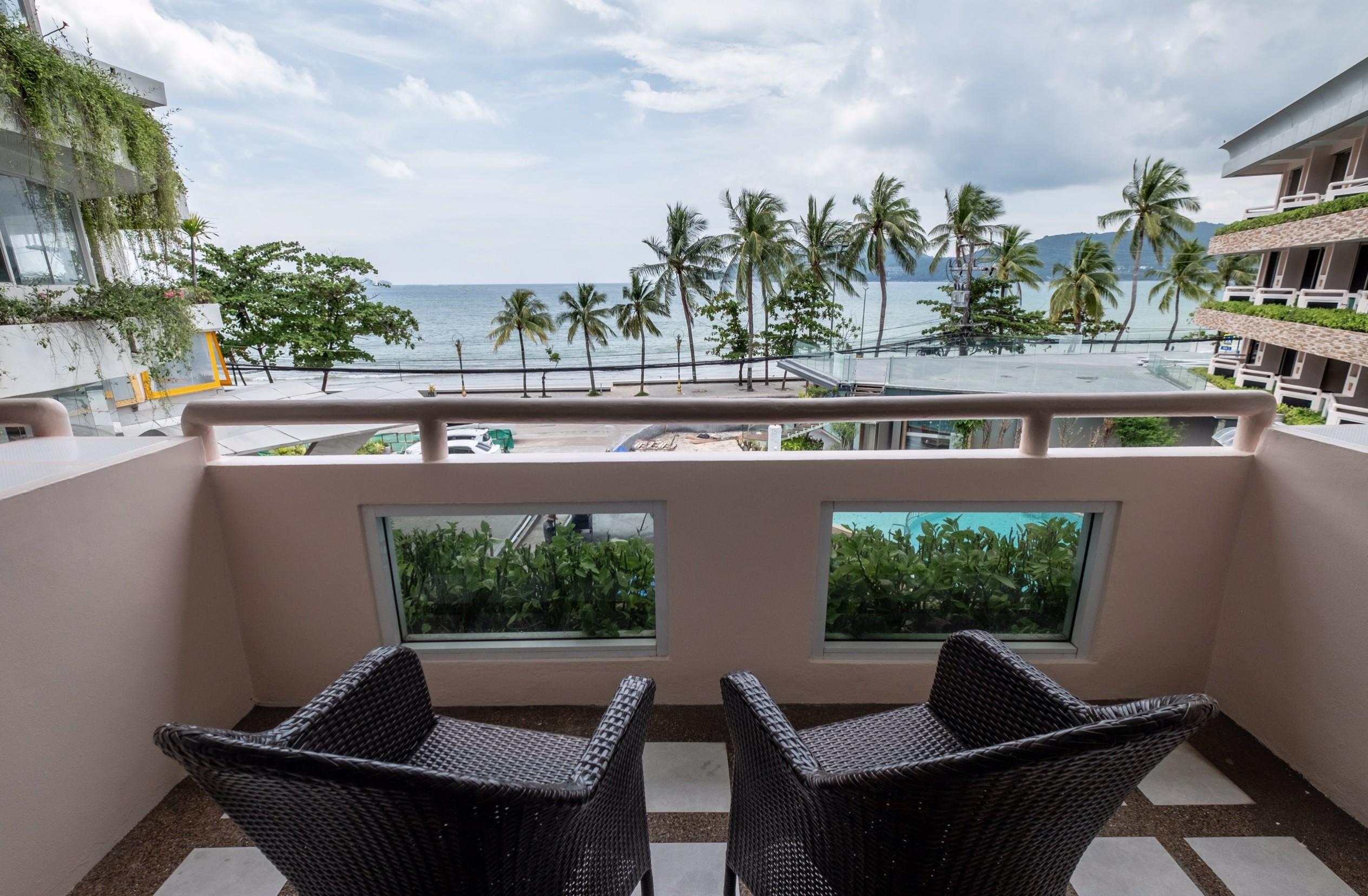 Homm Bliss Southbeach Patong Экстерьер фото