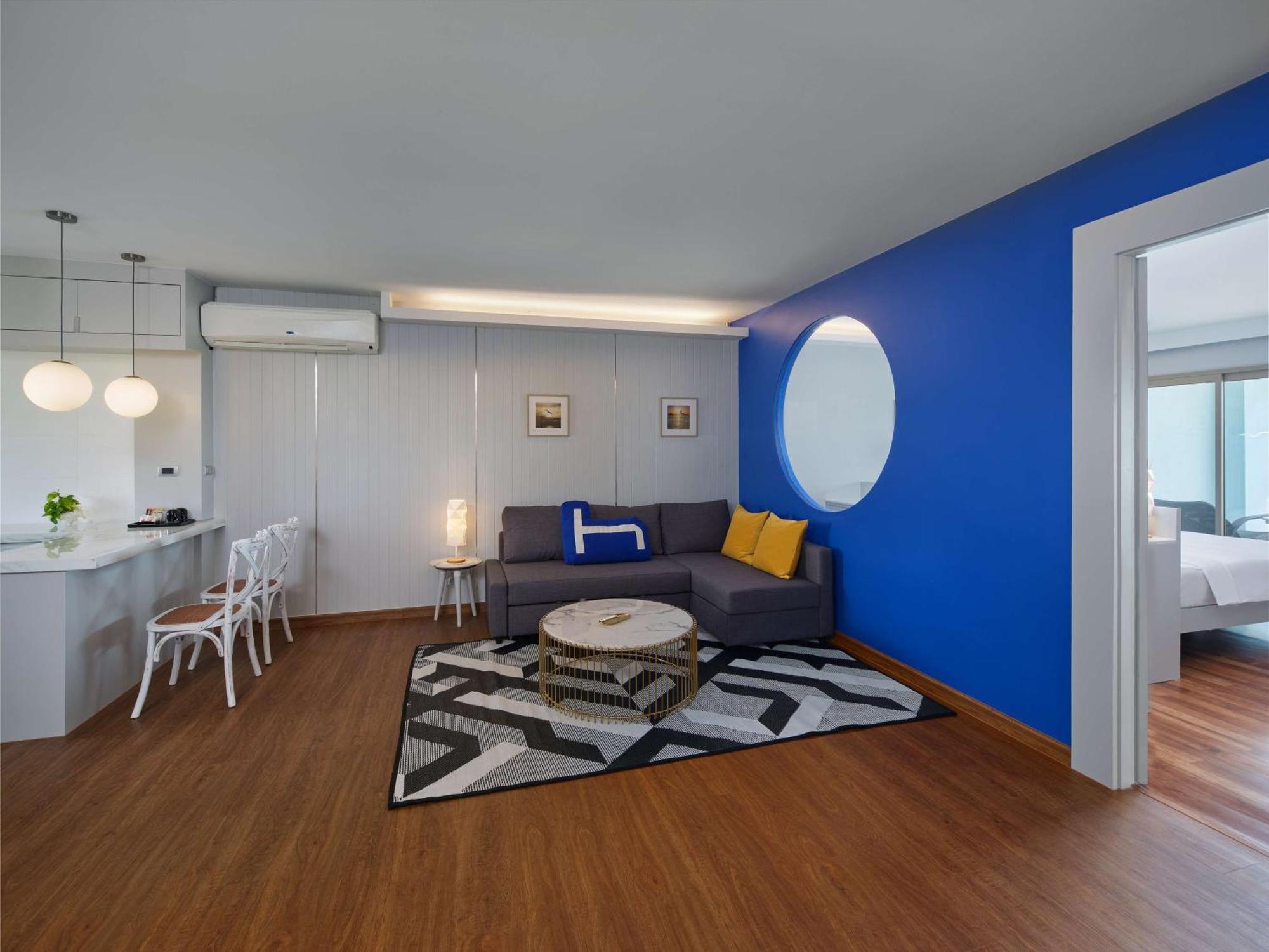 Homm Bliss Southbeach Patong Экстерьер фото