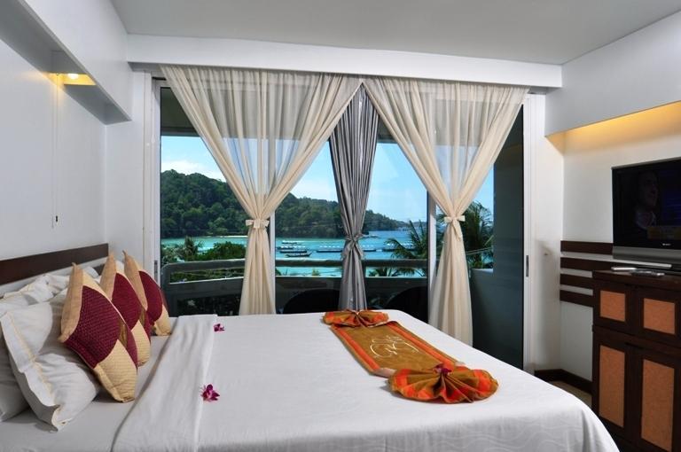 Homm Bliss Southbeach Patong Экстерьер фото